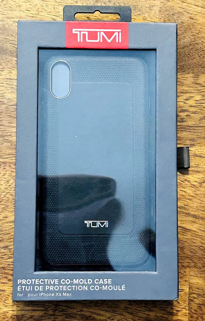Tumi Phone Case iPhone XS Max Black Protective Co Mold New in Box Lightweight